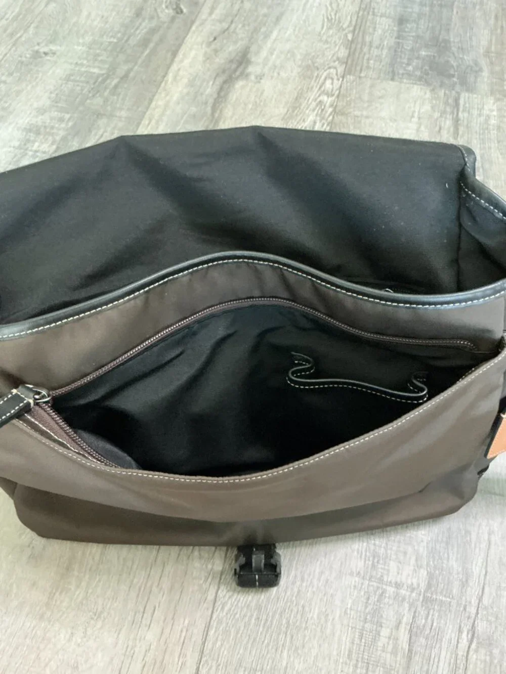 Coach Brown Messenger Laptop Bag Crossbody Briefcase